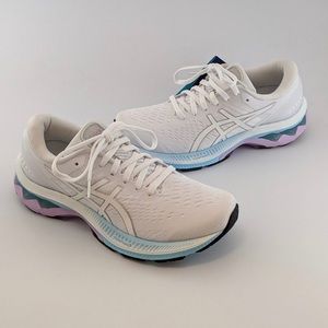 SOLD! New in box Asics Gel Kayano 27